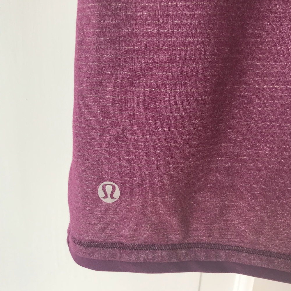lululemon tee